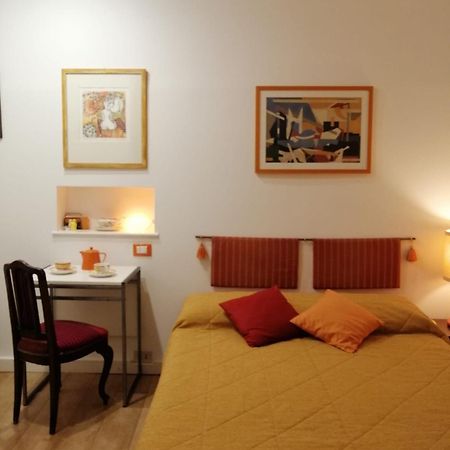 Rizzi, Elegante Monolocale In Centro Storico Apartment Venesia Bagian luar foto